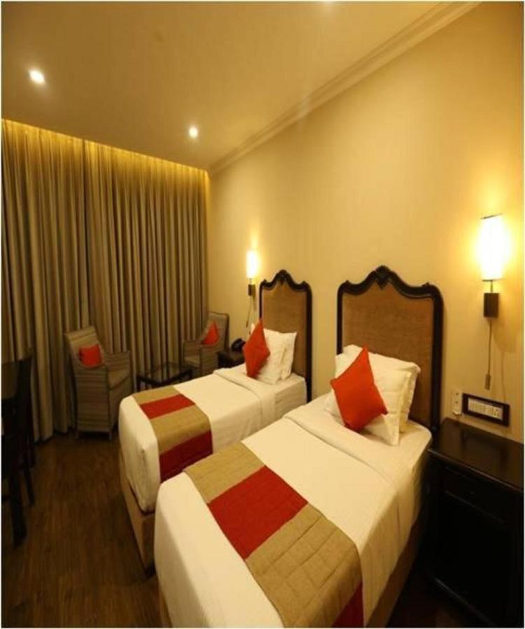 Hotel Atithi Guwahati Ngoại thất bức ảnh