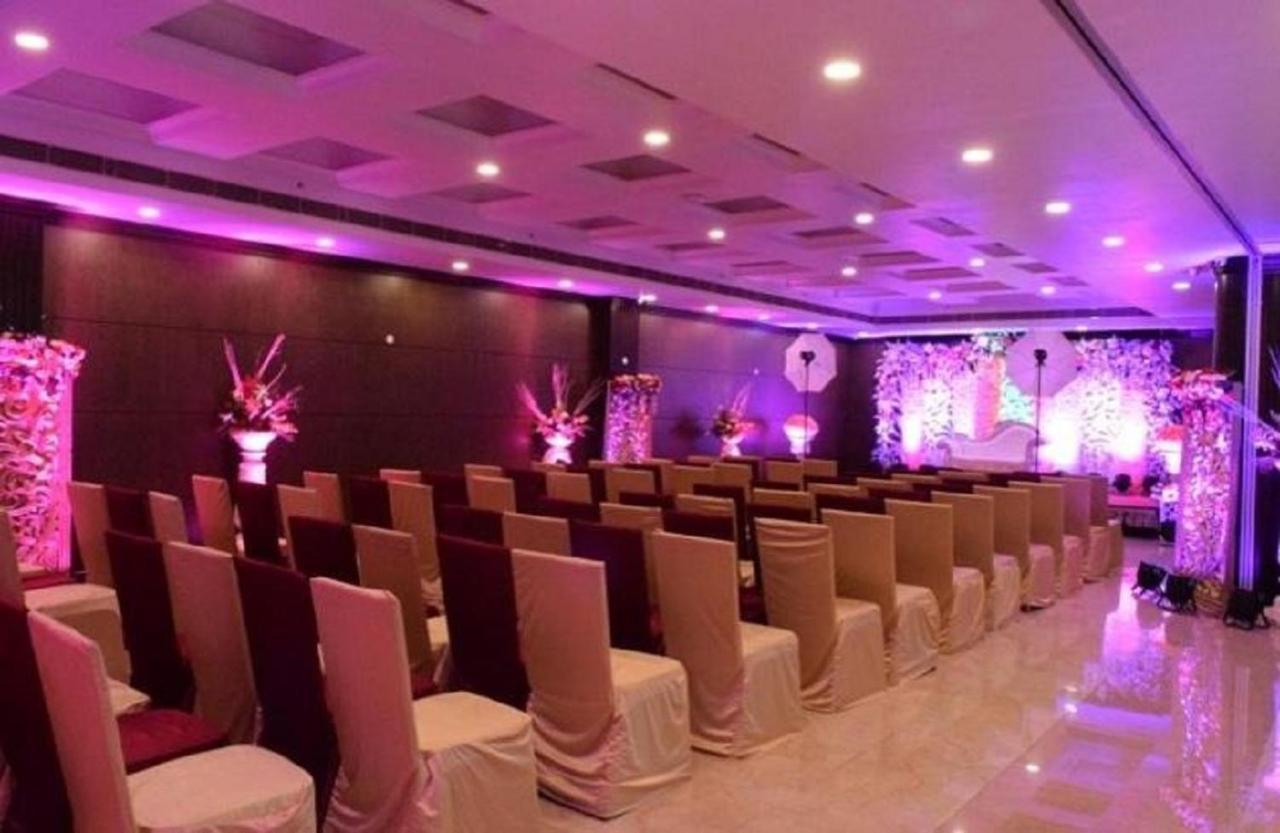 Hotel Atithi Guwahati Ngoại thất bức ảnh