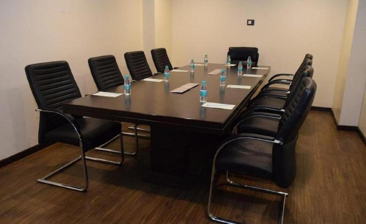 Hotel Atithi Guwahati Ngoại thất bức ảnh