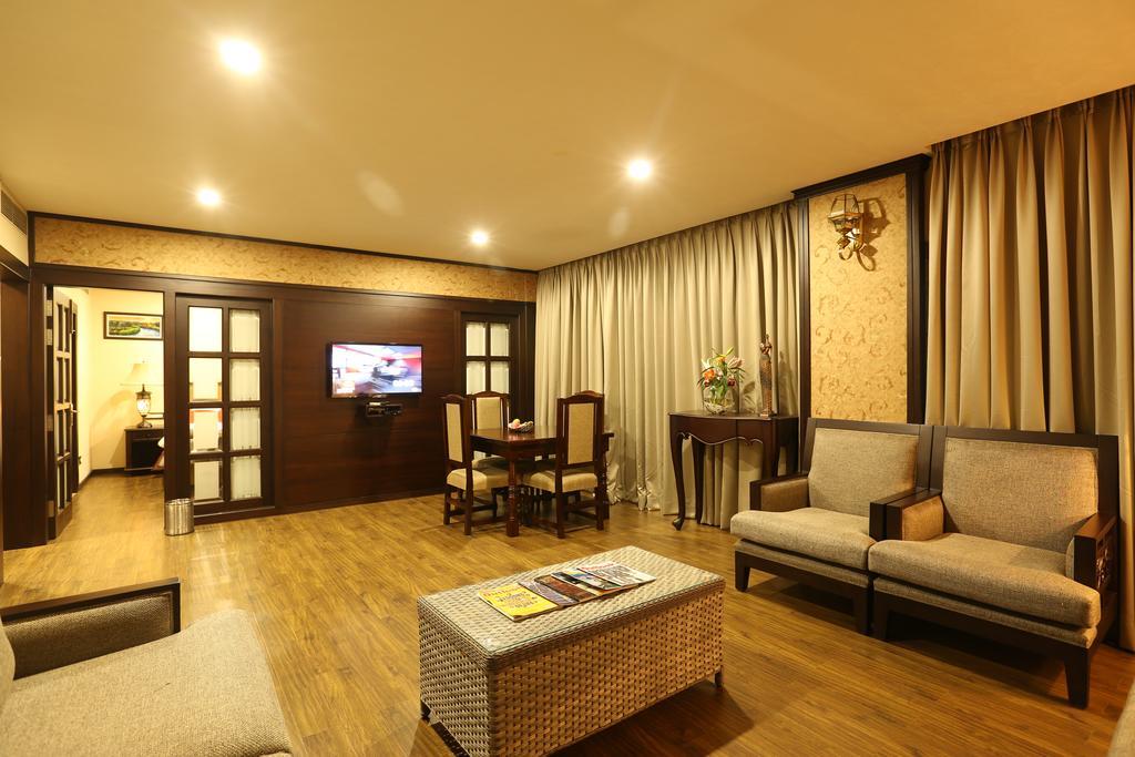 Hotel Atithi Guwahati Ngoại thất bức ảnh