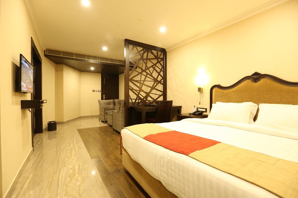 Hotel Atithi Guwahati Ngoại thất bức ảnh