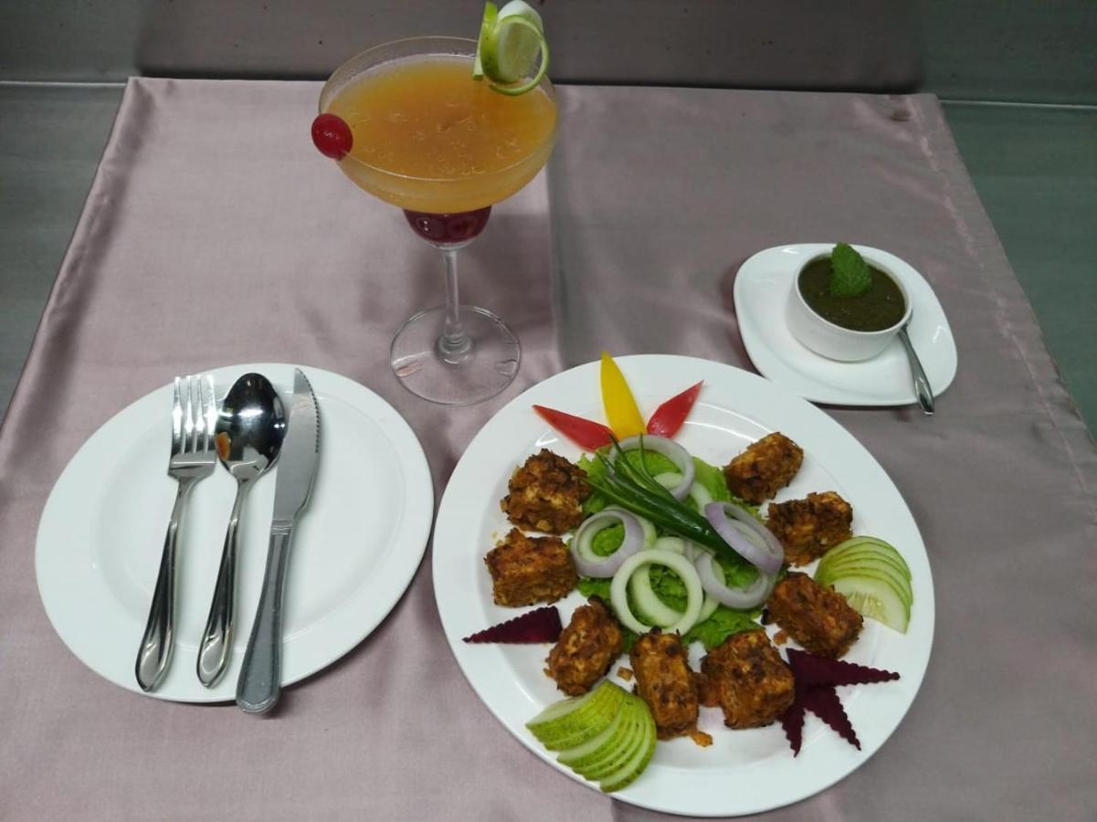 Hotel Atithi Guwahati Ngoại thất bức ảnh